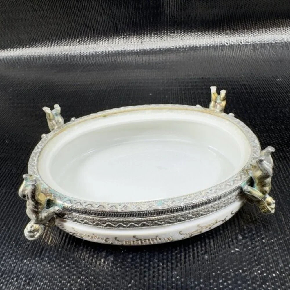 Vintage TAJ Japan Metal Cherubs Footed Porcelain Soap Dish Trinket Dish Holder‎
